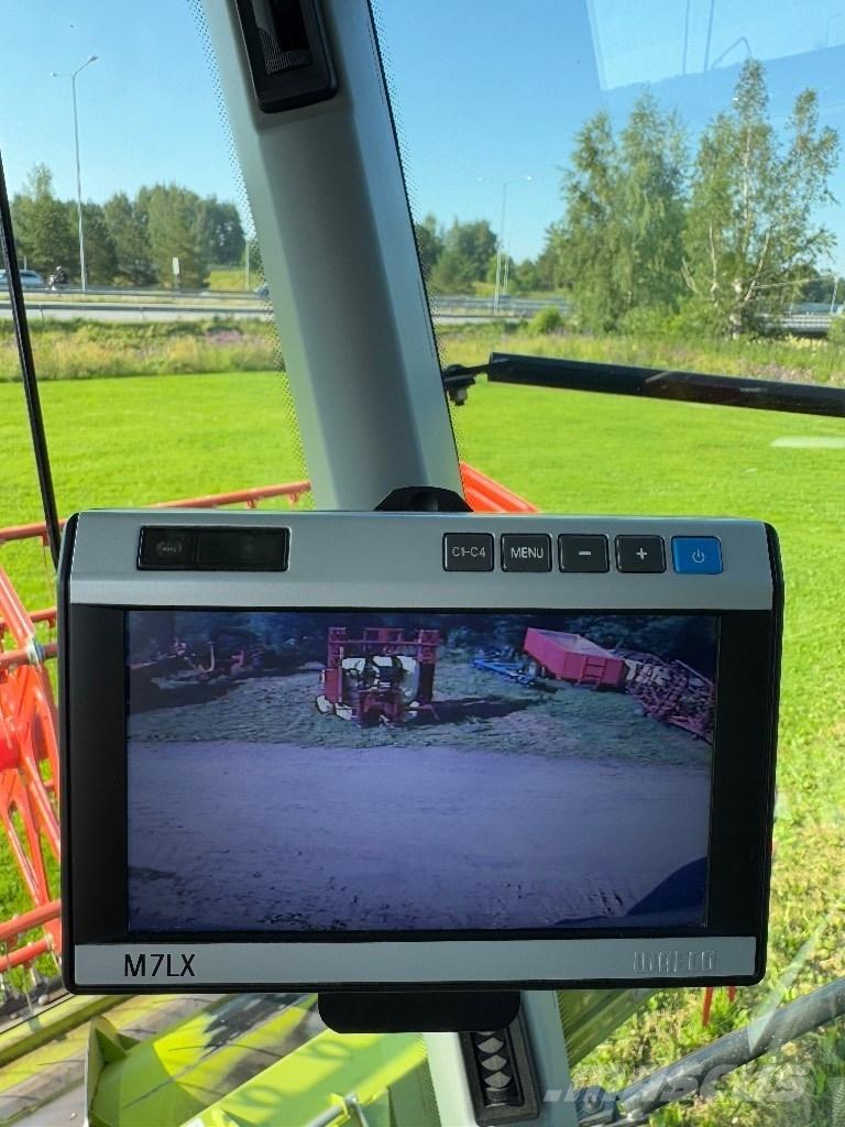 CLAAS Tucano 420 Skördetröskor