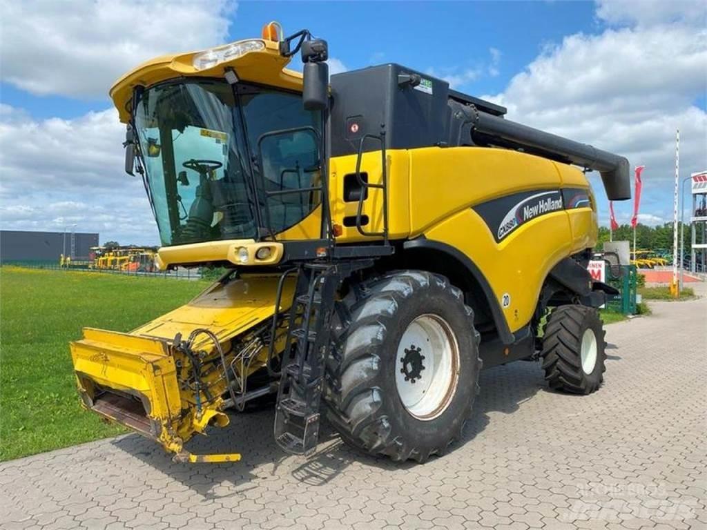 New Holland CX 880 Skördetröskor
