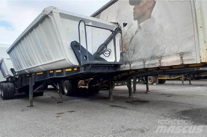Afrit SIDE TIPPER Övriga släp