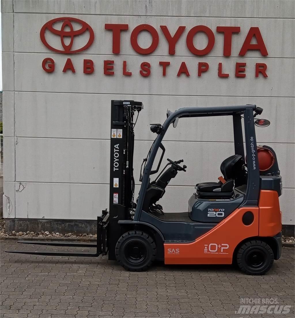 Toyota 02-8FGKF20 Gasolmotviktstruckar