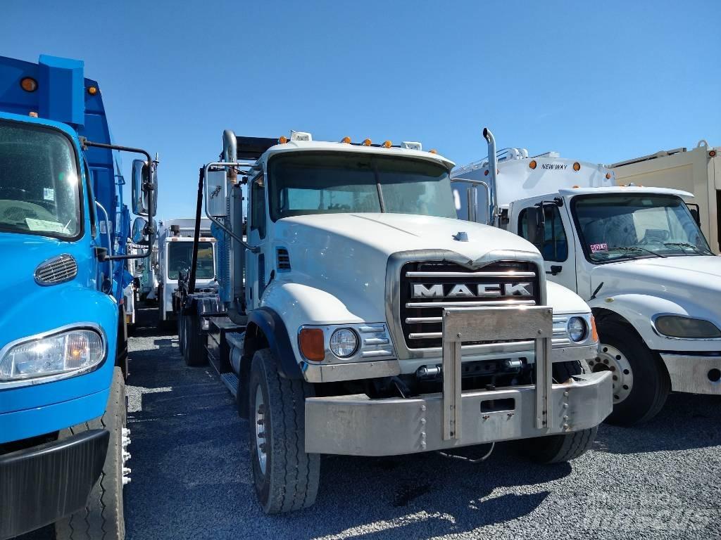 Mack GRANITE CV713 Sopbilar