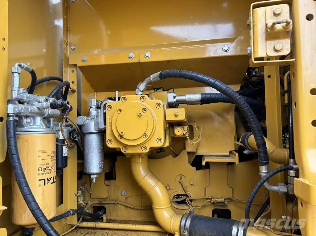 CAT 320 Bandgrävare