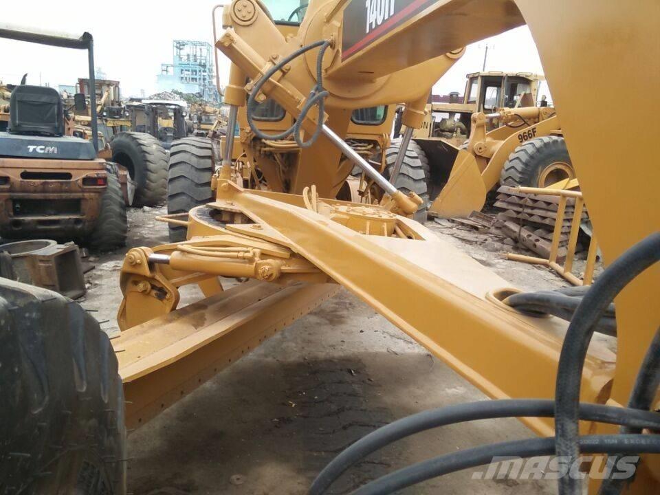 CAT 140 H Väghyvlar