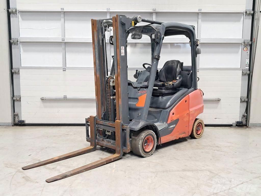 Linde H20T-01 Gasolmotviktstruckar