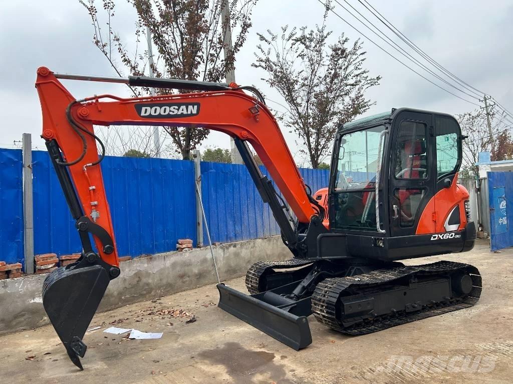 Doosan DX 60 Minigrävare < 7t