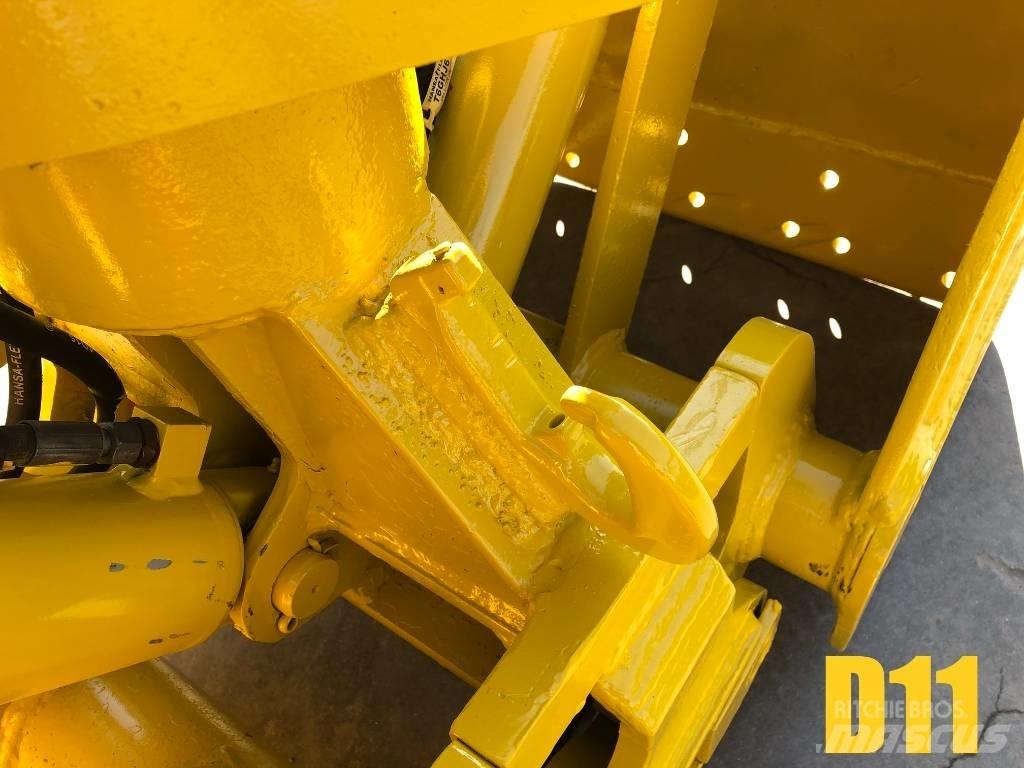  D11 CHWYTAK LIEBHERR Gripar