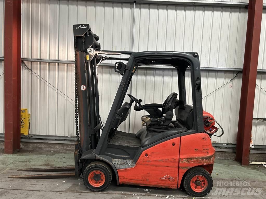 Linde H14T-01 Gasolmotviktstruckar
