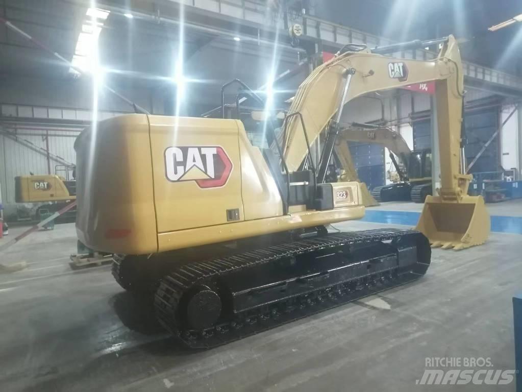 CAT 323 Bandgrävare