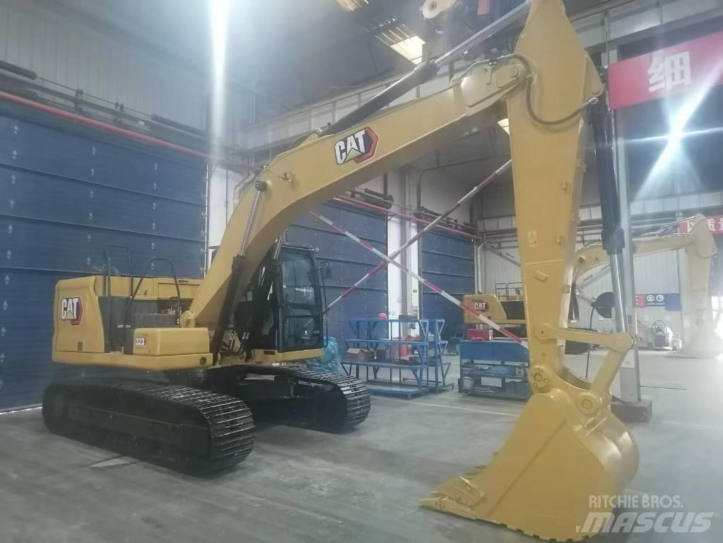 CAT 323 Bandgrävare