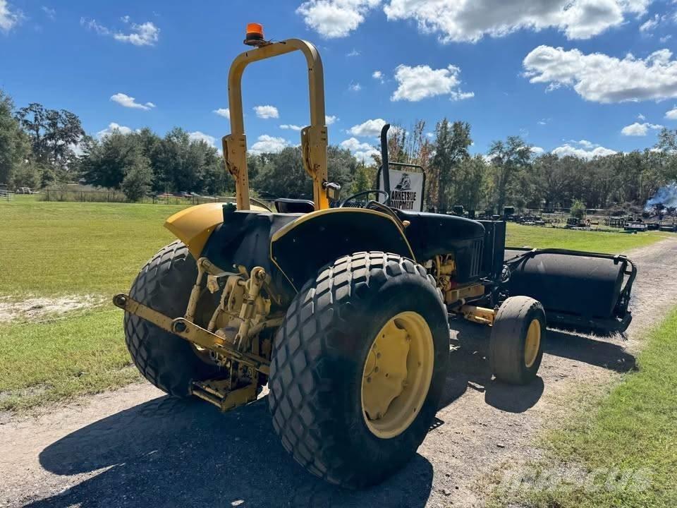 John Deere 5320 Traktorer