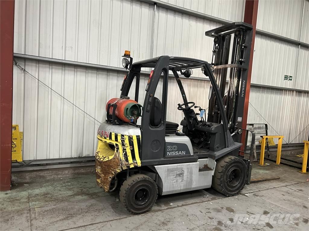 Nissan U1D2A20LQ Gasolmotviktstruckar