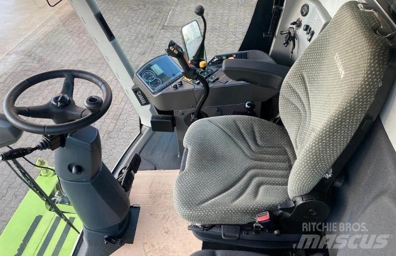 CLAAS AVERO 240 Skördetröskor