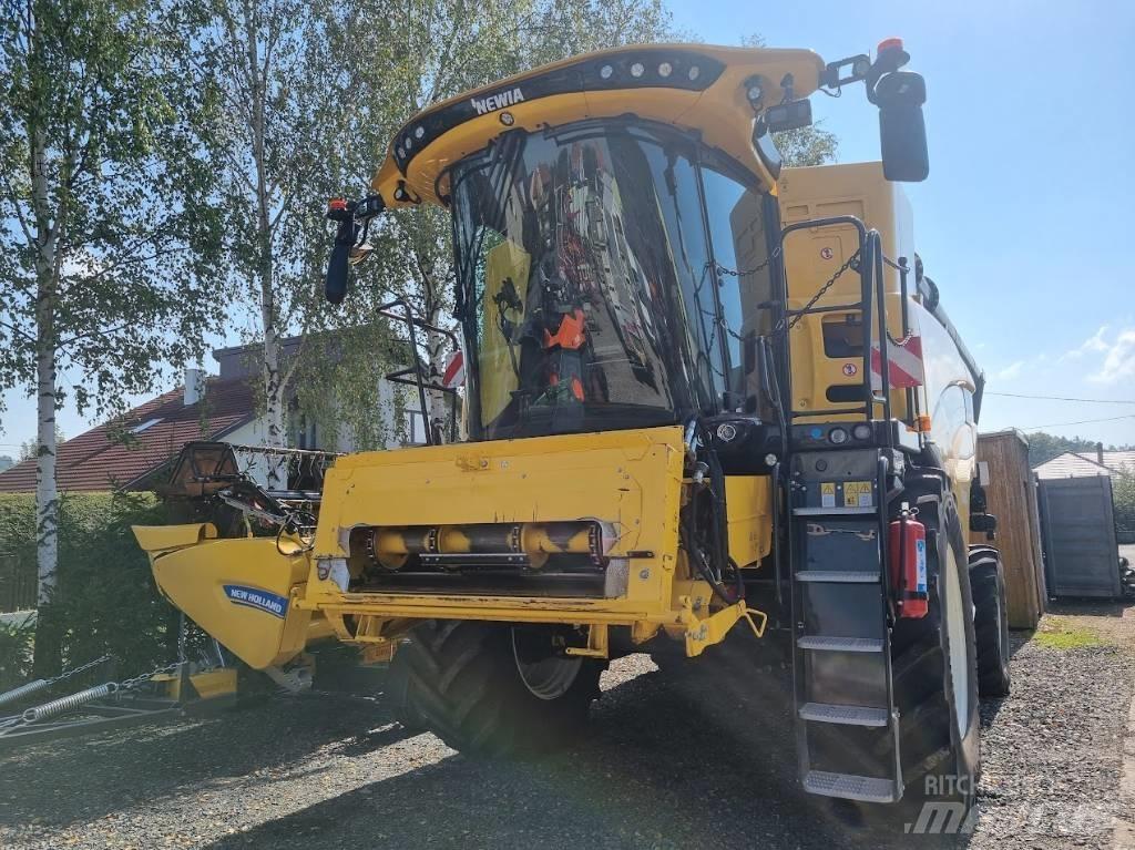 New Holland CX 8.70 Skördetröskor