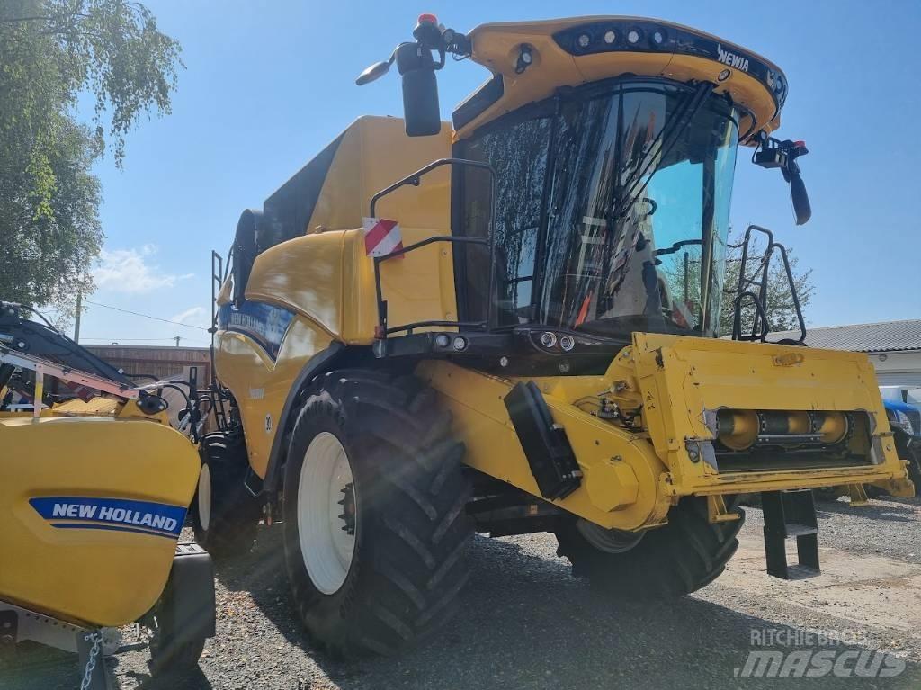 New Holland CX 8.70 Skördetröskor