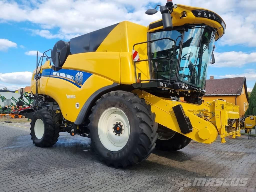New Holland CX 8.70 Skördetröskor