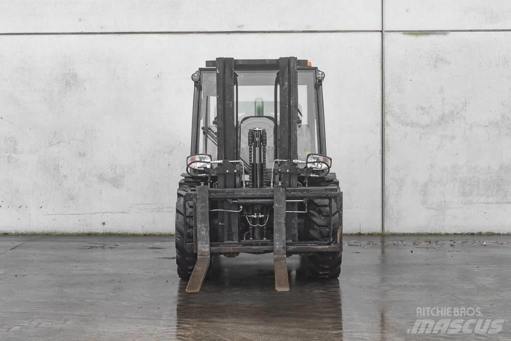 Manitou MC 30-4 D Dieselmotviktstruckar