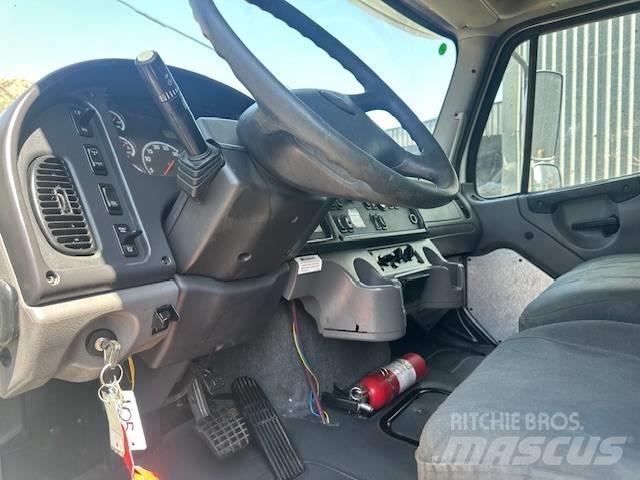 Freightliner M2 Bärgningsbilar
