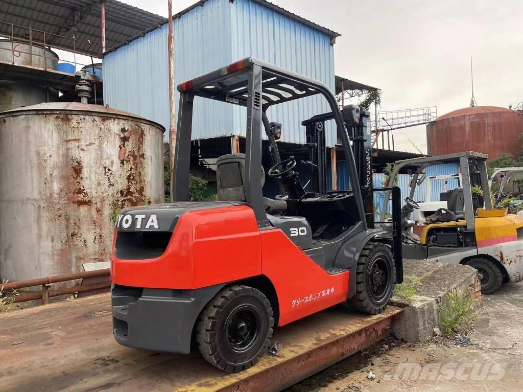 Toyota FD 30 Dieselmotviktstruckar