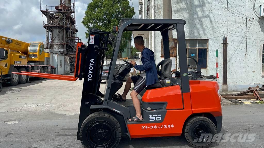 Toyota FD 30 Dieselmotviktstruckar