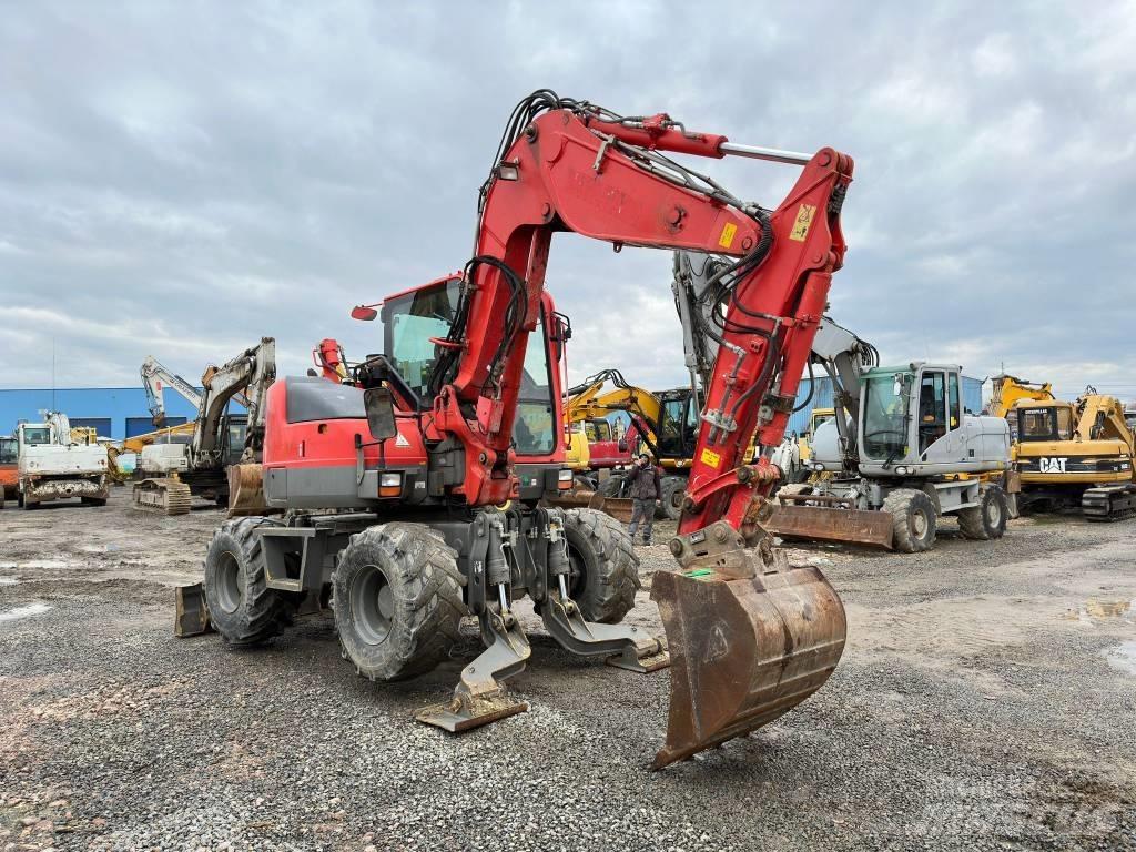 Komatsu PW98MR-8 Hjulgrävare