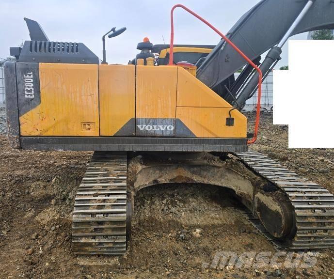 Volvo EC 300 EL Bandgrävare