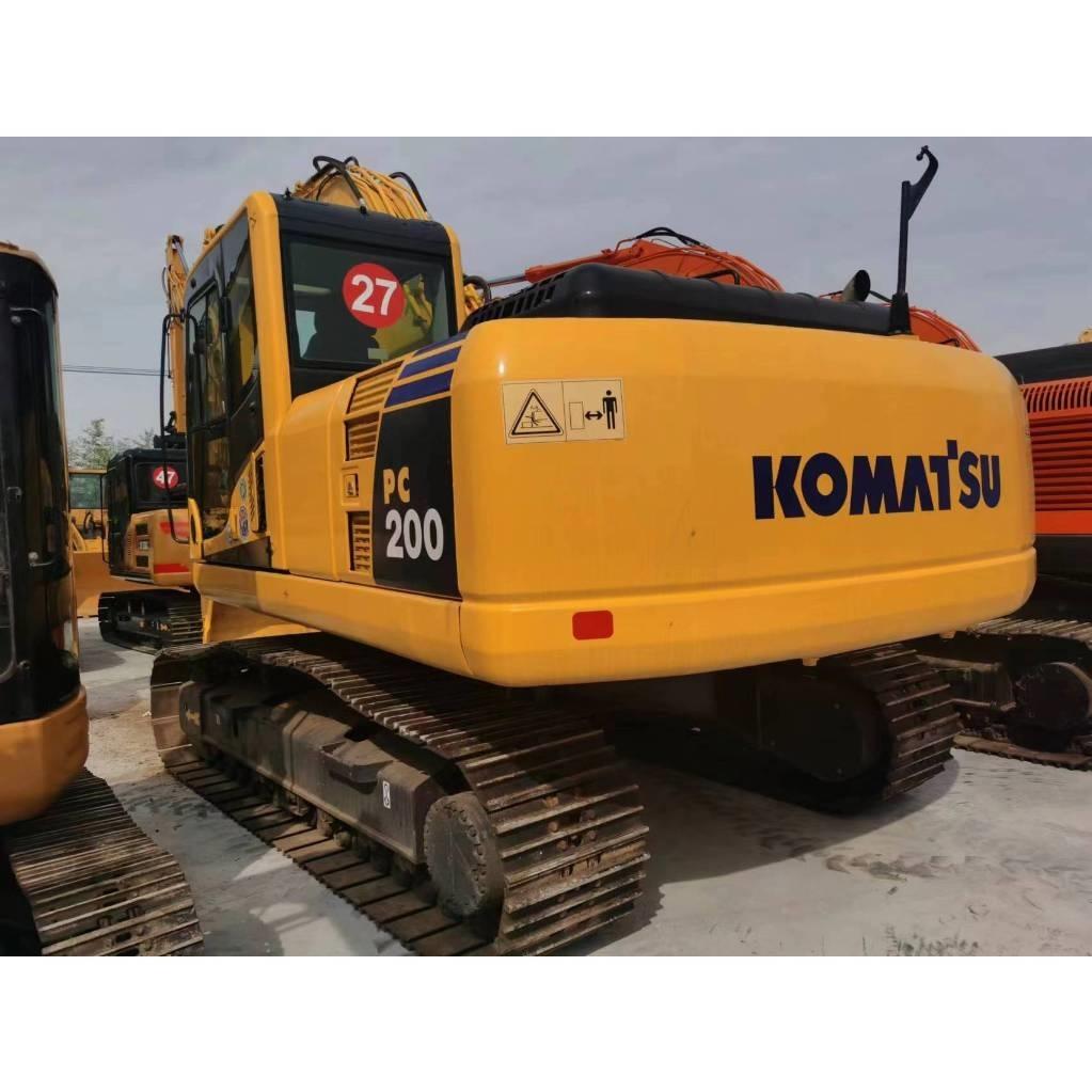 Komatsu PC 200-8 Bandgrävare