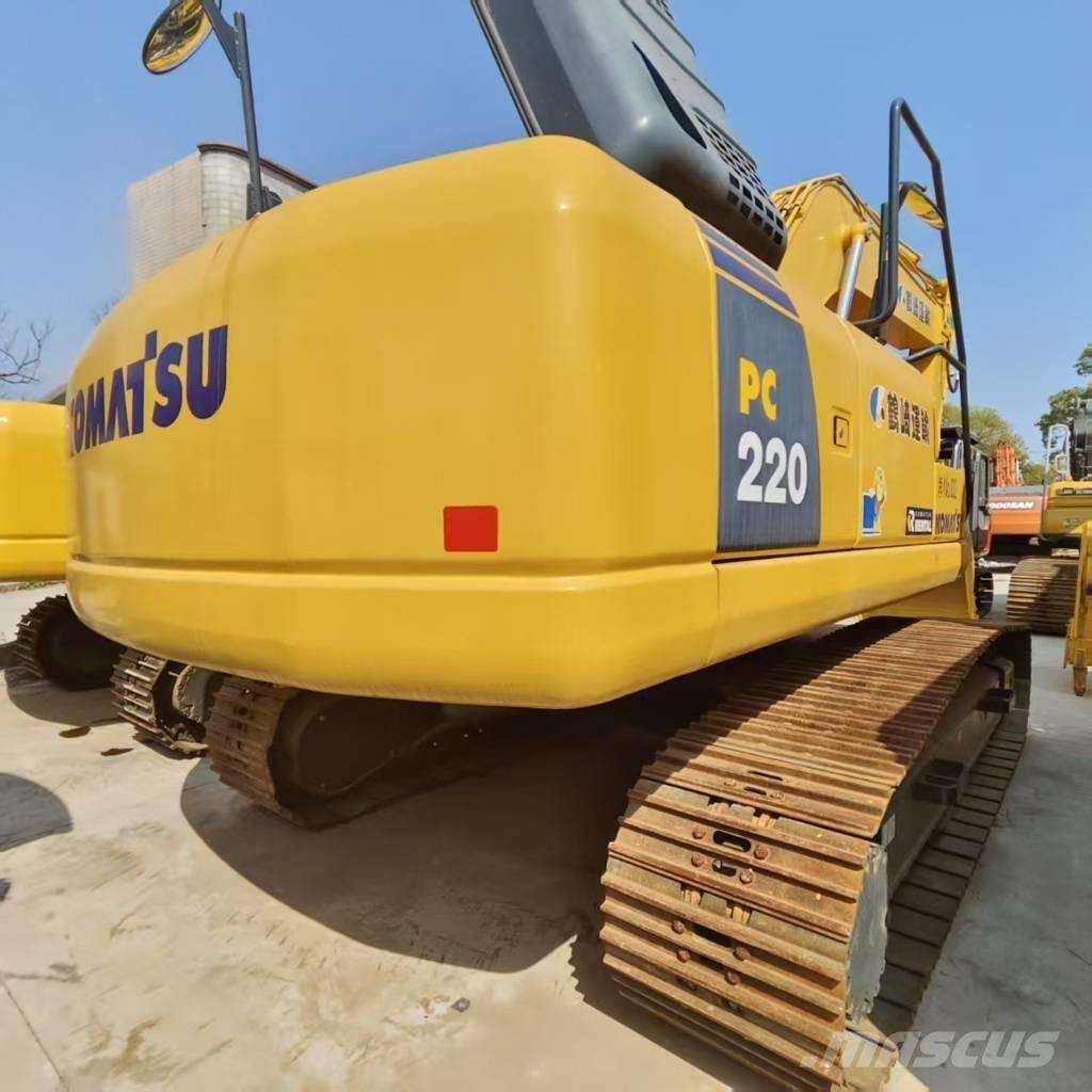 Komatsu PC 220-8 Bandgrävare