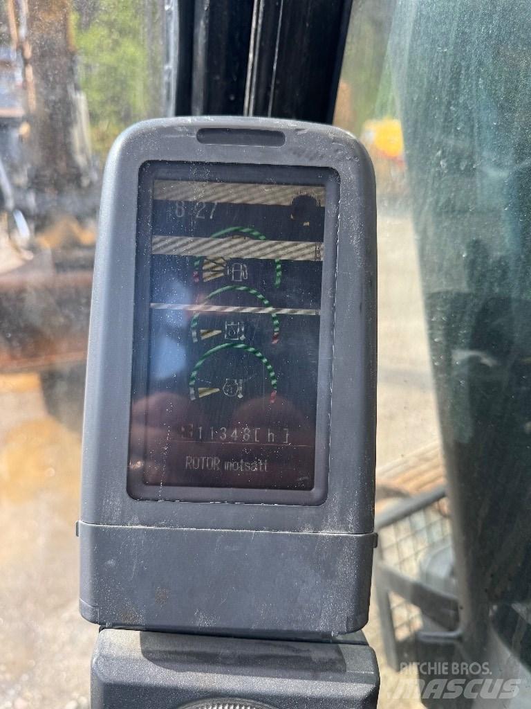 CAT 324 D L Bandgrävare