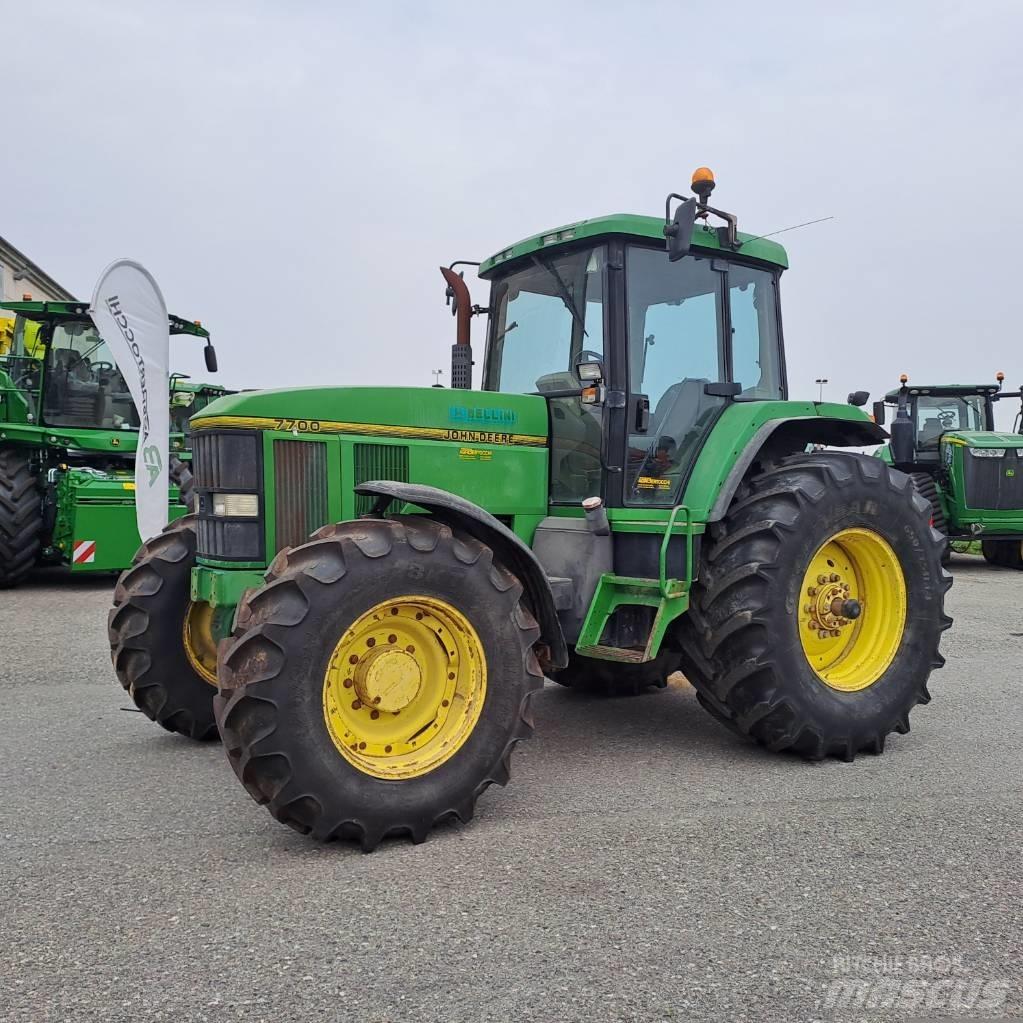 John Deere 7700 Traktorer