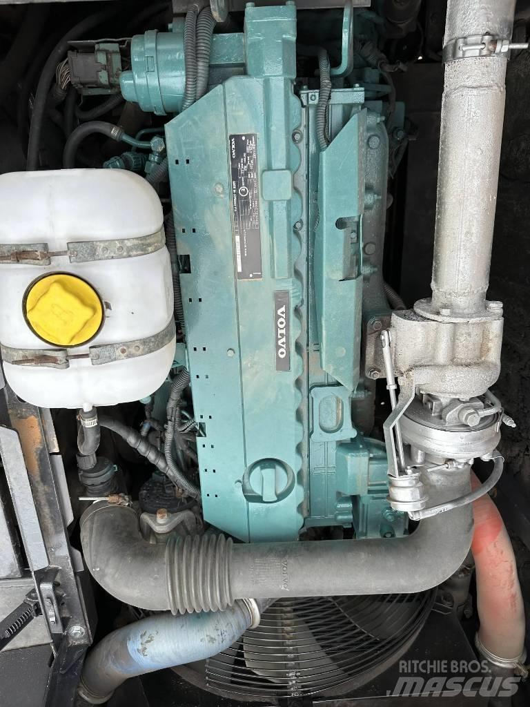 Volvo EC210D Bandgrävare