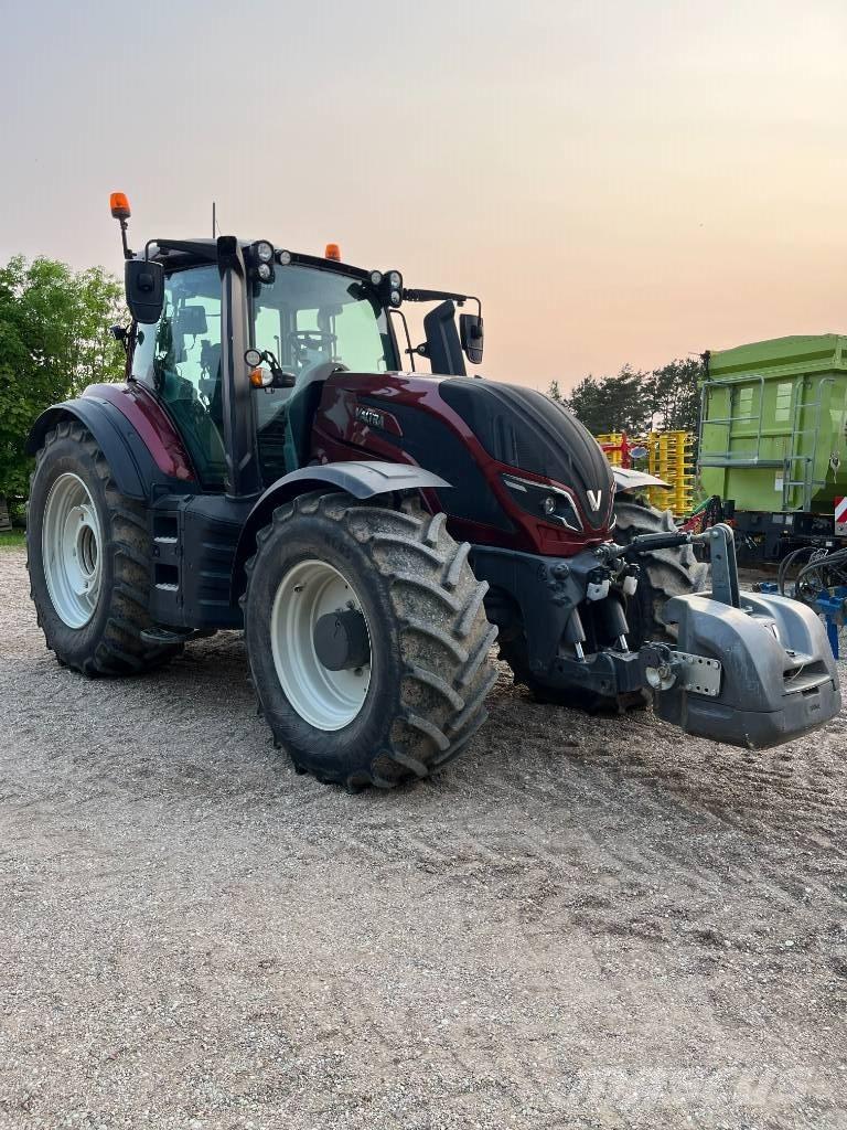 Valtra T 254 V Traktorer