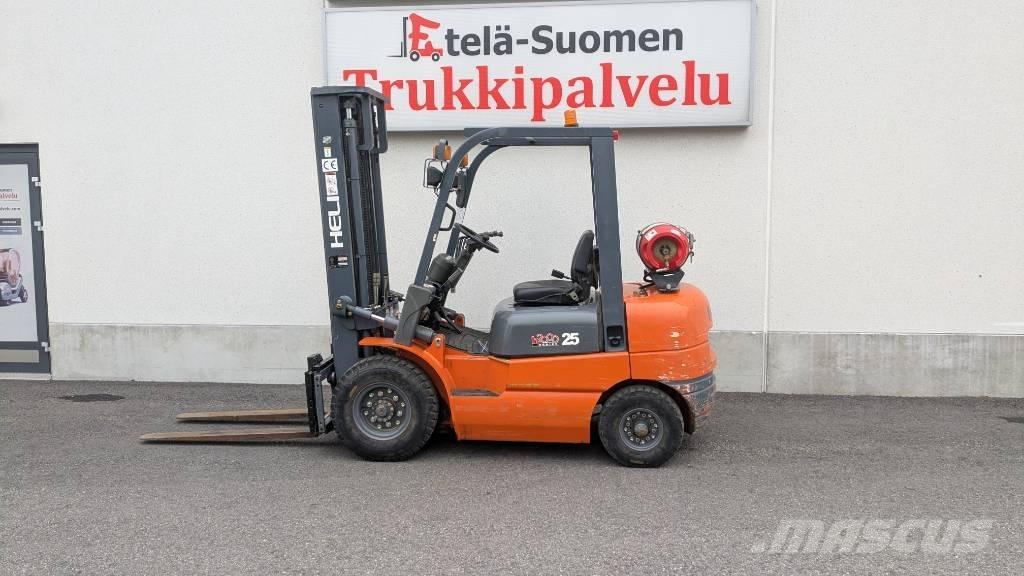 Heli CPYD 25 Gasolmotviktstruckar