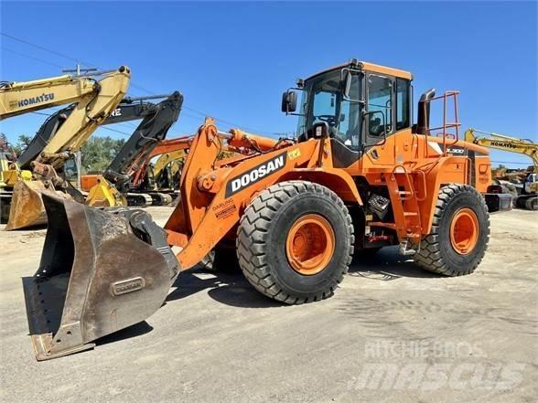 Doosan DL300 Hjullastare