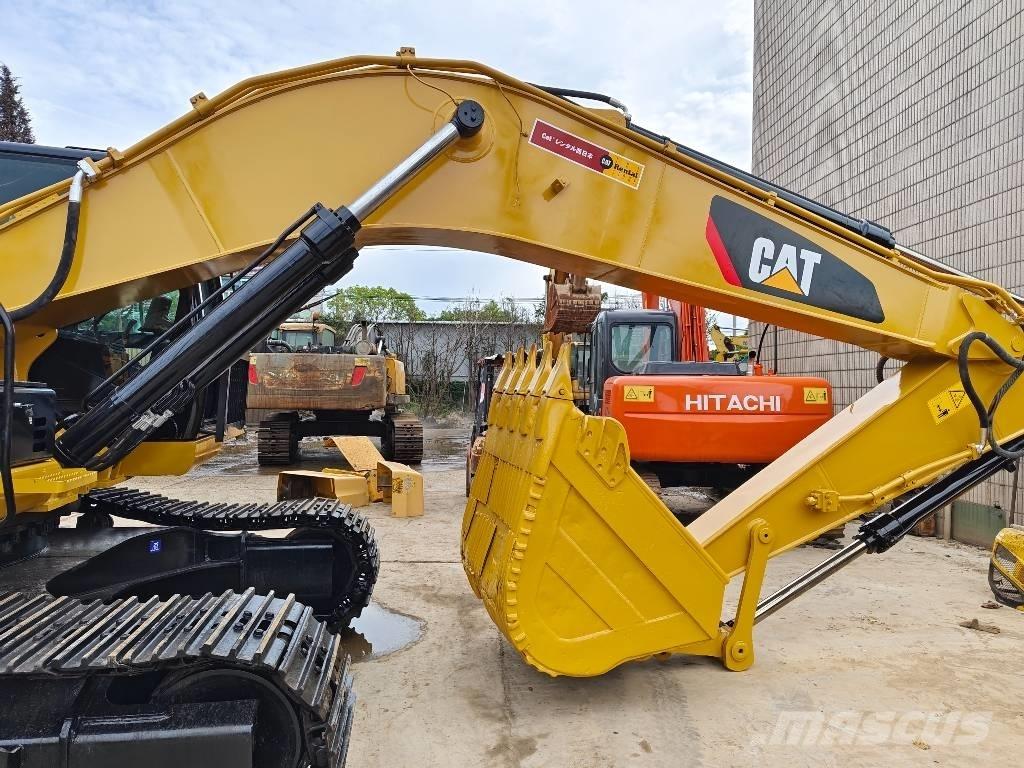 CAT 330D2L Bandgrävare