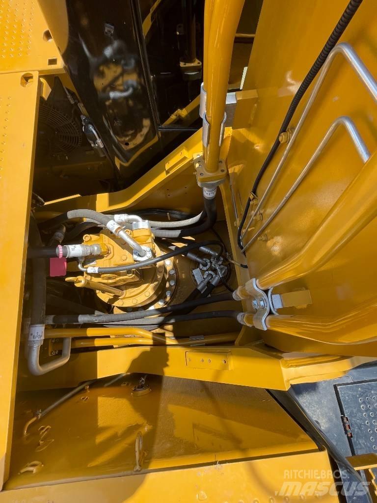 CAT 329D2 Bandgrävare
