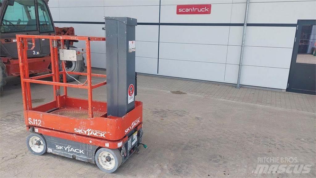 SkyJack SJ12 Personhissar och andra hissar