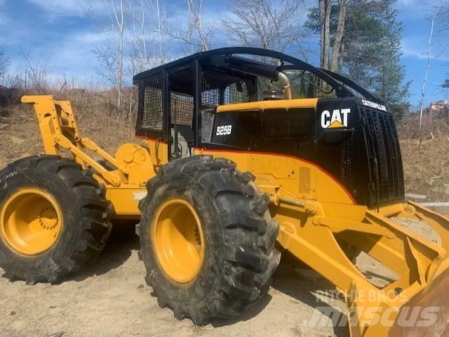 CAT 525B Lunnare