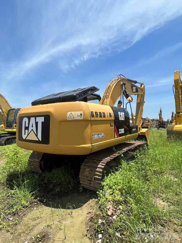 CAT 320d Bandgrävare