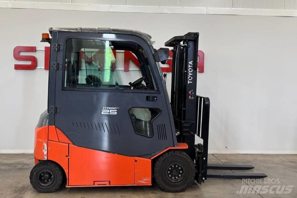 Toyota 10939 - 8FBMT25 Elmotviktstruckar