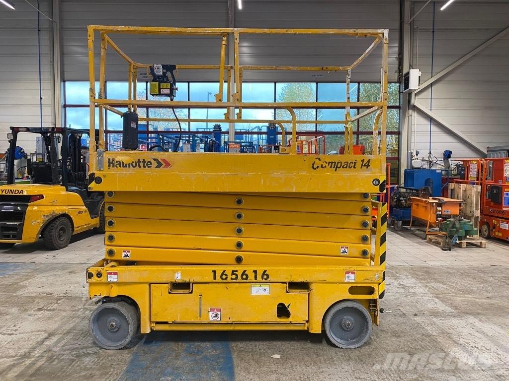Haulotte Compact 14 Saxliftar
