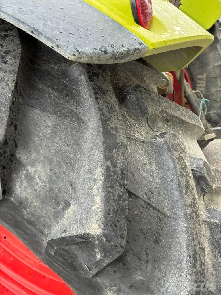 CLAAS 430 Traktorer