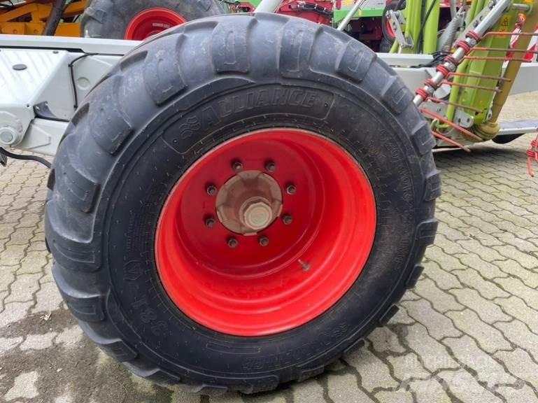 CLAAS Liner 3600 Strängläggande skördare