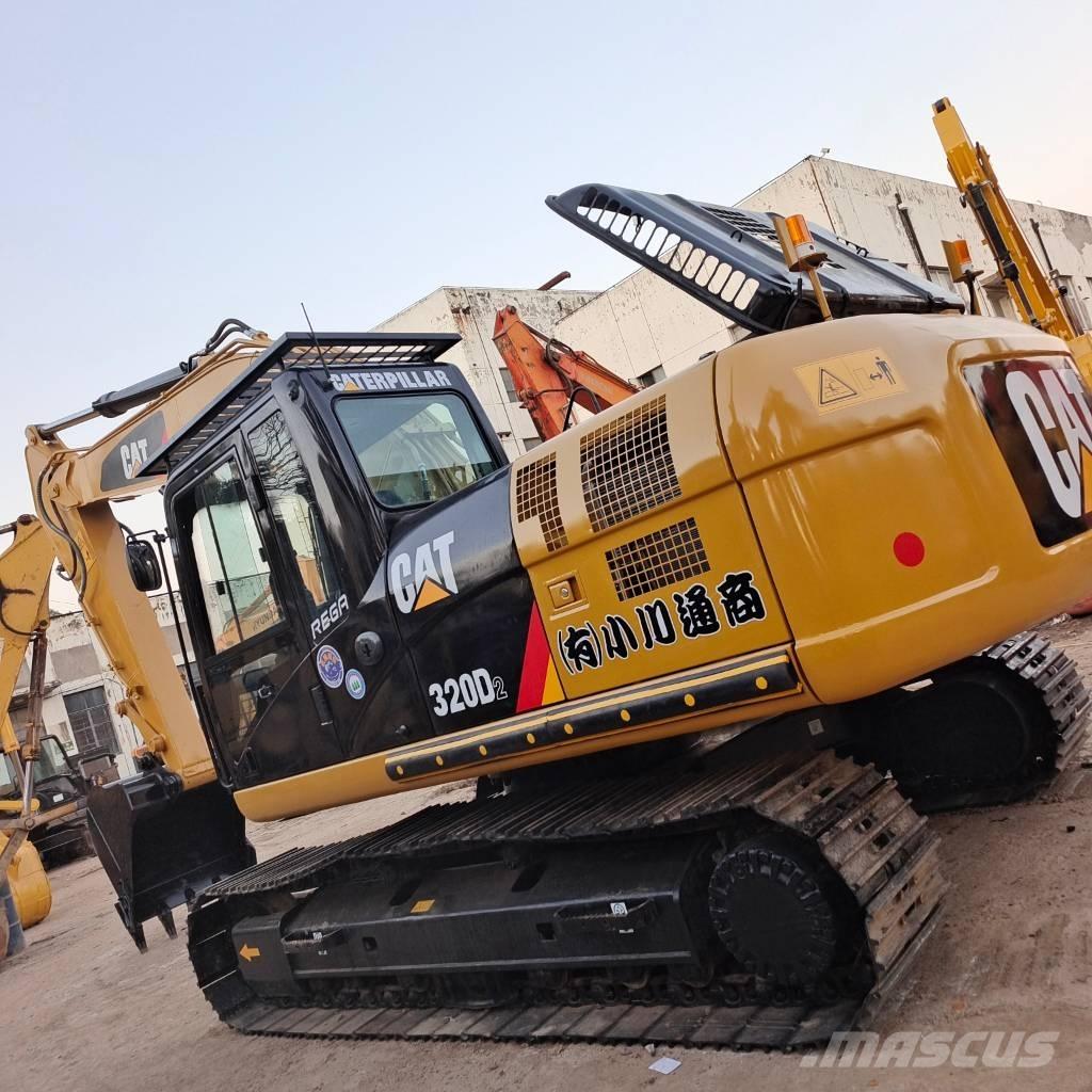 CAT 320 D2L Bandgrävare