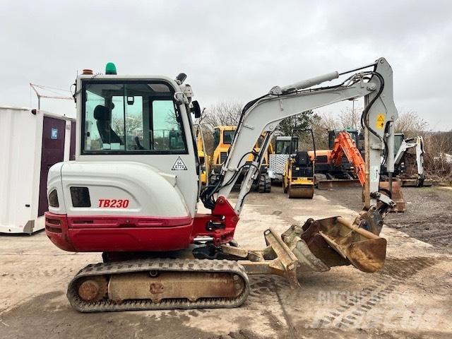 Takeuchi TB 230 Minigrävare < 7t