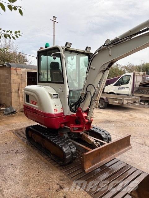 Takeuchi TB 230 Minigrävare < 7t