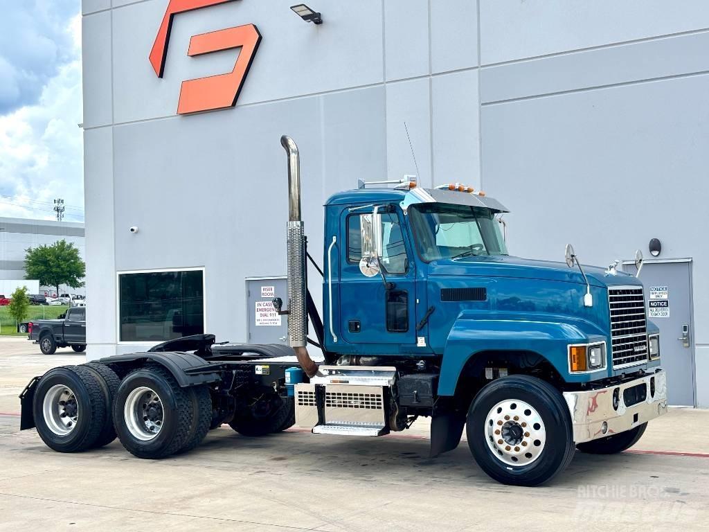 Mack Pinnacle Dragbilar