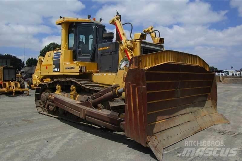 Komatsu D275A-5 Bandschaktare