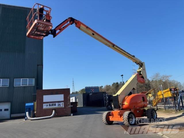 JLG 800 AJ Bomliftar