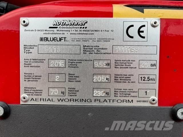 Bluelift SA 18 Kompakta självgående bomlyftar