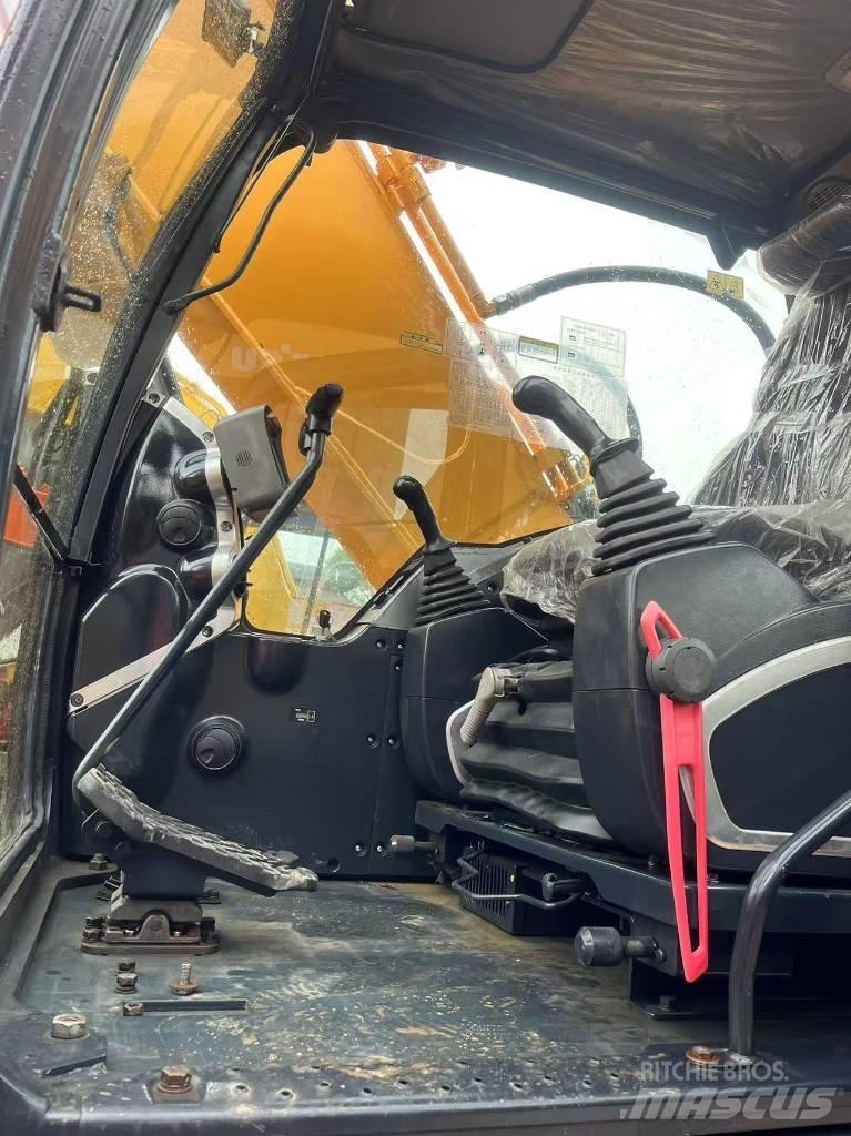 Hyundai R220LC-9S Hjulgrävare